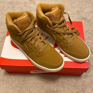 Nike women’s ebernon mid sneakers